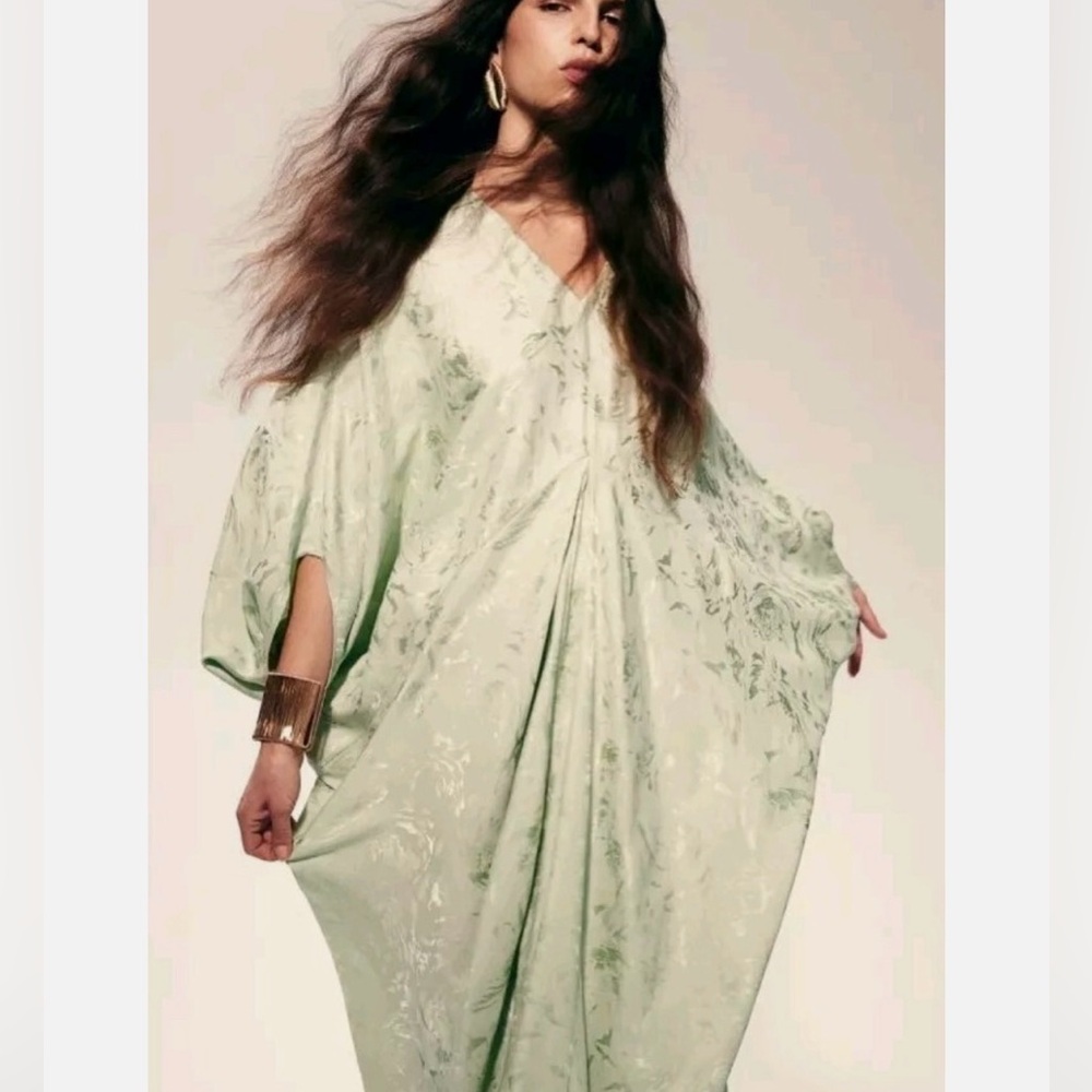 H&M Kaftan Dress - Limited Edition Jacquard Mint